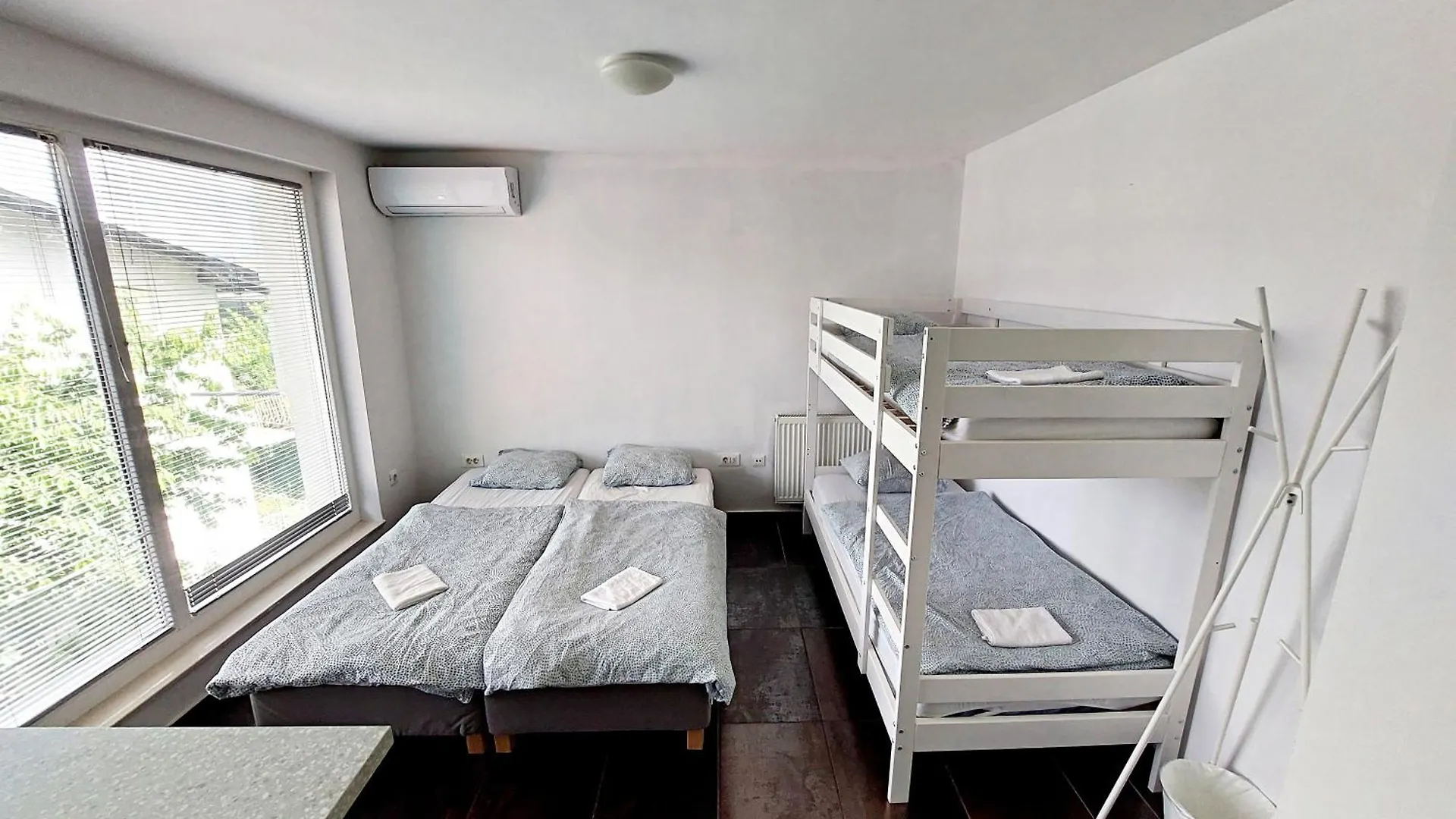Gfs Way Studios - Greenline Accomodation Ljubljana 0*,  Slovenia
